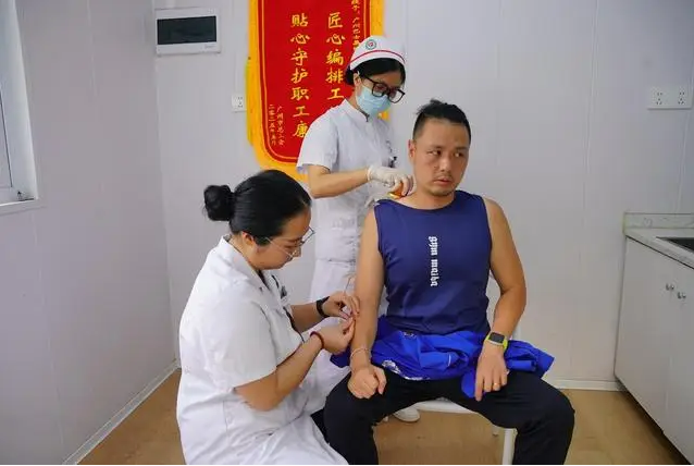 广州“健康守护、与爱同行”关爱职工健康捐